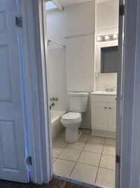 721 N Streeper St photo'