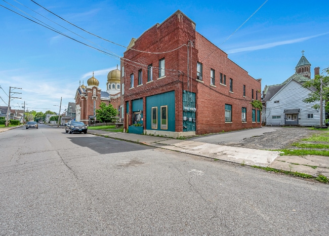 129 N River St in Olyphant, PA - Building Photo - Building Photo