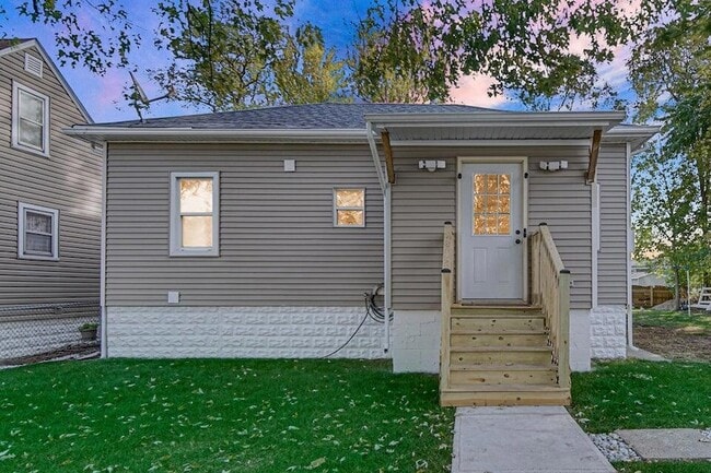 1047 Ralston St in Gary, IN - Foto de edificio - Building Photo