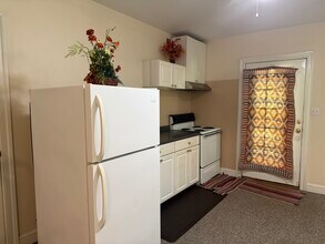 2515 Huntington Rd in Charlottesville, VA - Foto de edificio - Building Photo