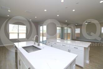 5976 E Quail Ave in Phoenix, AZ - Building Photo - Building Photo