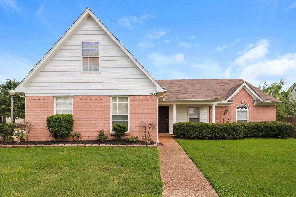 2744 Dry Well Cove in Memphis, TN - Foto de edificio
