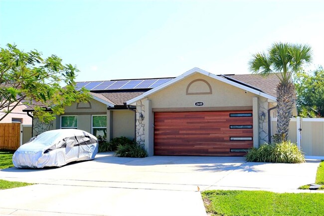 property at 2609 Mill Run Blvd