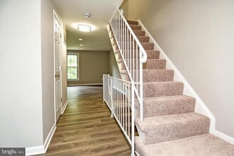 14488 Black Horse Ct in Centreville, VA - Building Photo - Building Photo