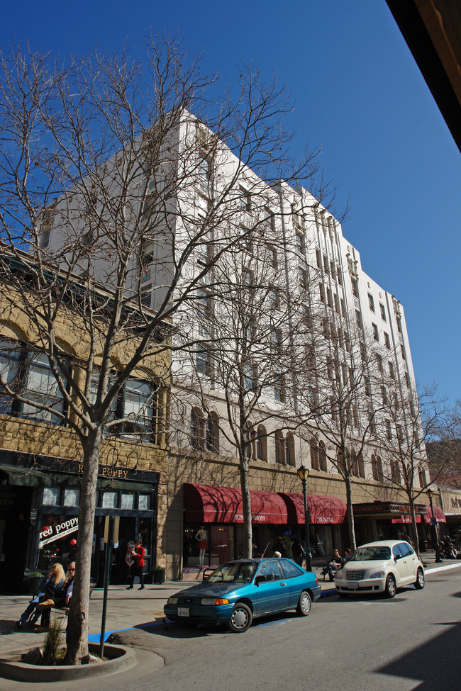 The Palomar Inn in Santa Cruz, CA - Building Photo - Building Photo