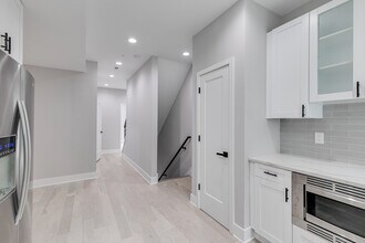 2432 Jasper St, Unit 2 in Philadelphia, PA - Building Photo - Building Photo
