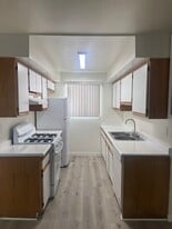 14655 Sylvan Street in Van Nuys, CA - Building Photo