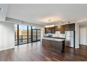 497 S Marquette Ave in Minneapolis, MN - Building Photo - Building Photo