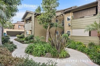 180 Avenida Descanso in Oceanside, CA - Foto de edificio - Building Photo