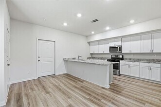 402 Marsh Ln in Princeton, TX - Building Photo - Building Photo