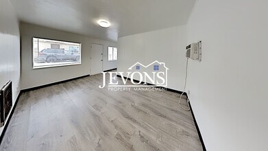 807 N 1st St in Yakima, WA - Building Photo - Building Photo