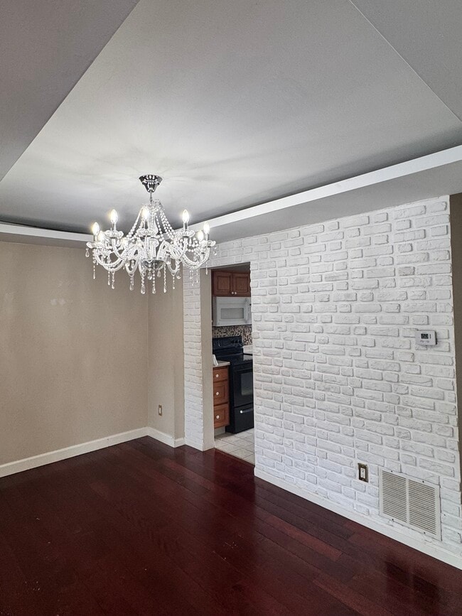 489 Madison Dr in East Windsor, NJ - Building Photo - Building Photo