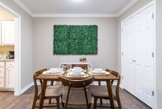 10020 Regal Park Ln in Dallas, TX - Building Photo - Building Photo