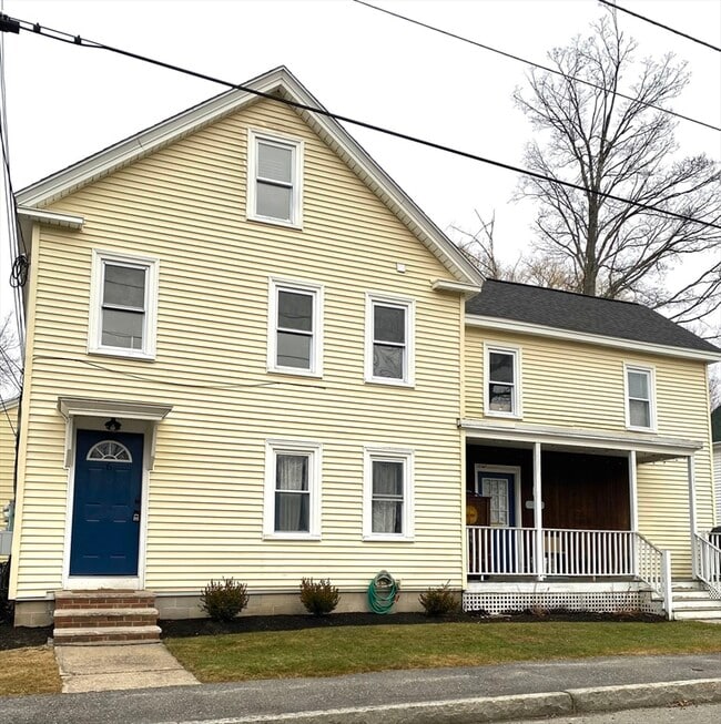 6 Pleasant St in Pepperell, MA - Building Photo - Building Photo