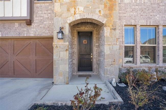 9336 Loggerhead Wy in Fort Worth, TX - Foto de edificio - Building Photo