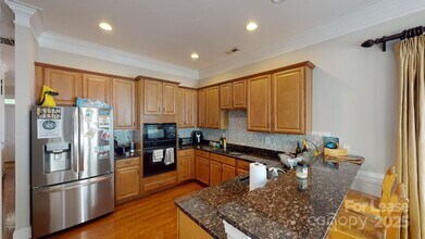 1737 Lela Avenue in Charlotte, NC - Foto de edificio - Building Photo