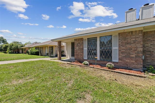 2410 Lido Ln in Arlington, TX - Building Photo - Building Photo