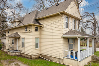 1693 Miami St in Toledo, OH - Foto de edificio - Building Photo