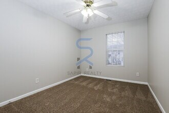 5896 Strathmoor Manor Cir in Lithonia, GA - Foto de edificio - Building Photo