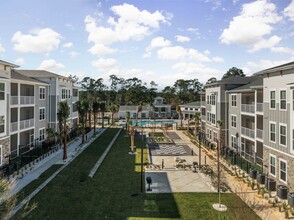 The Quinn Luxury Apartment Homes in Pensacola, FL - Building Photo - Building Photo