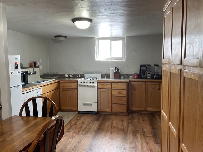 407 B South 6th Street in Laramie, WY - Building Photo - Building Photo