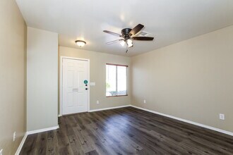 12649 W Shaw Butte Dr in El Mirage, AZ - Building Photo - Building Photo