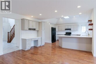 1220 Woodmont Crescent in Windsor, ON - Building Photo - Building Photo