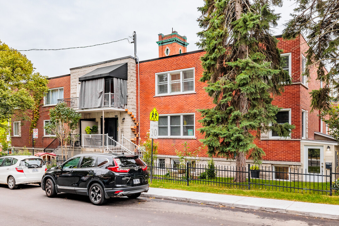 3754 Prud'homme Av in Montréal, QC - Building Photo