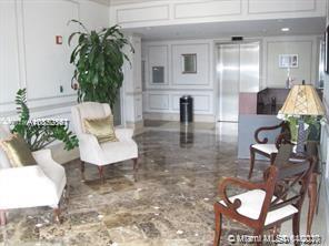 2501 Douglas Rd-Unit -702 in Miami, FL - Building Photo - Building Photo