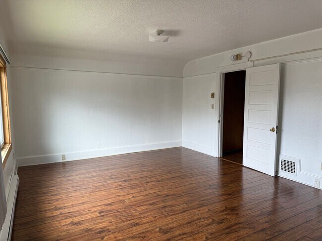 property at 2005 E Front Ave