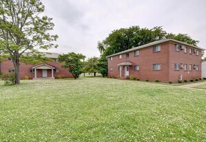 Red Brick Court Apartments