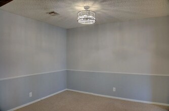 2321 W Louisville St in Broken Arrow, OK - Building Photo - Building Photo