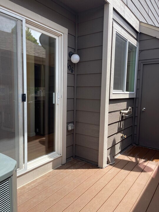 806 Summer Dr in Littleton, CO - Building Photo