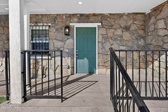 2406 Lebanon Ave in El Paso, TX - Building Photo - Building Photo