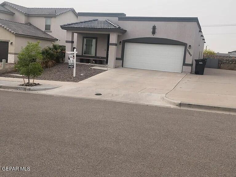 12869 Woolstone Dr in El Paso, TX - Foto de edificio