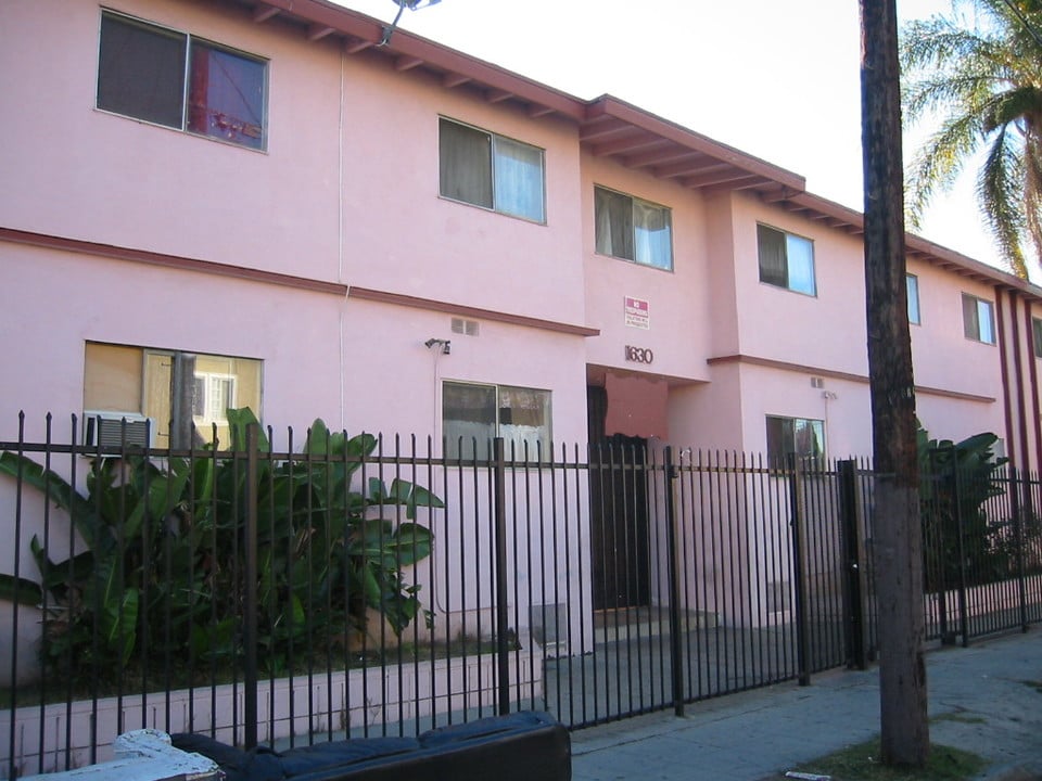 1630 Arapahoe St in Los Angeles, CA - Building Photo