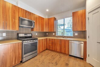 309 S 47th St in Renton, WA - Building Photo - Building Photo