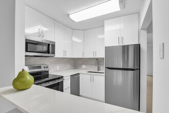 175 Fanshaw E in Boca Raton, FL - Building Photo - Building Photo