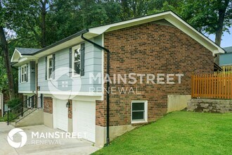 2717 Windsor Forest Dr in Louisville, KY - Building Photo - Building Photo