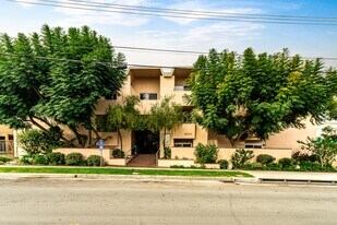 Corsican Apartments in Torrance, CA - Building Photo