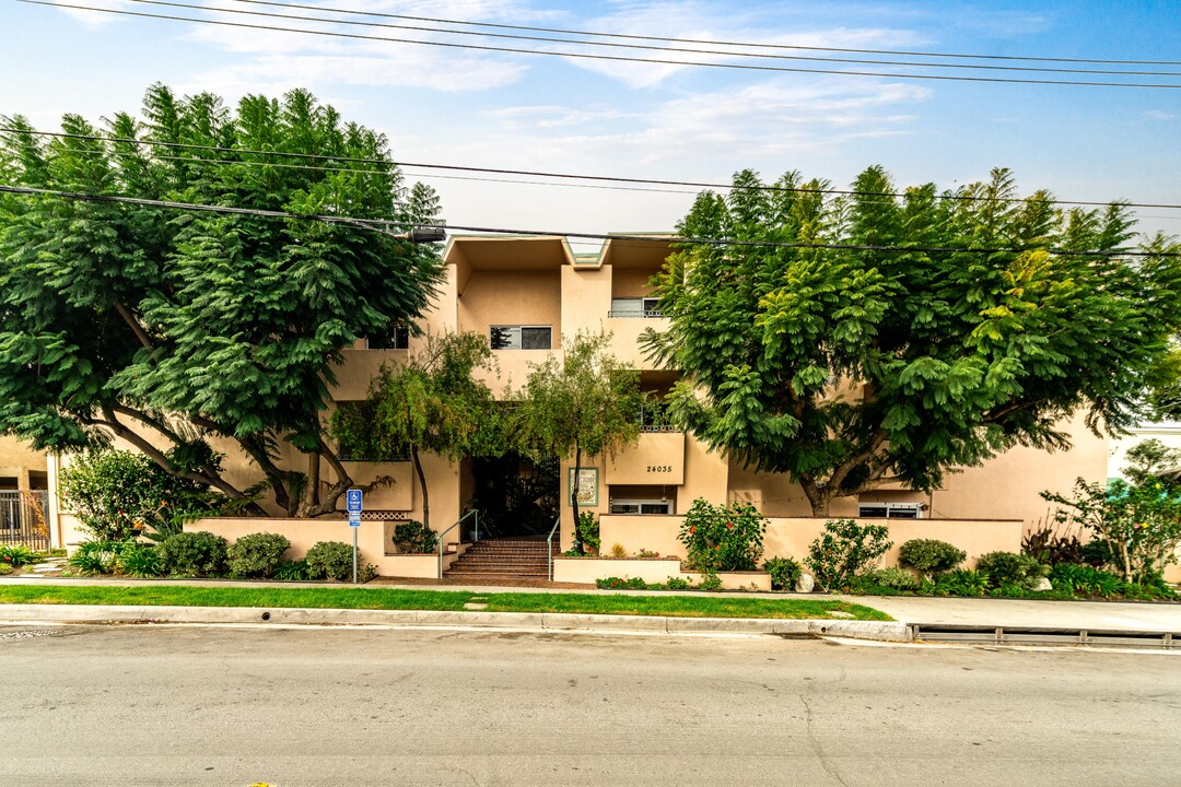 Corsican Apartments in Torrance, CA - Building Photo