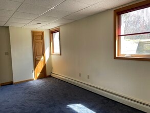 129 Clinton Corners Rd in Salt Point, NY - Building Photo - Building Photo
