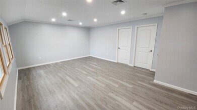 126 Forest Ave in Glen Cove, NY - Building Photo - Building Photo