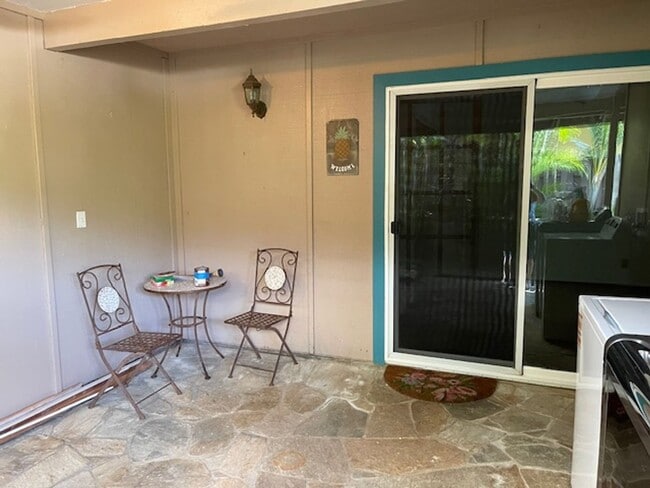 1467 Kiukee Pl in Kailua, HI - Building Photo - Building Photo