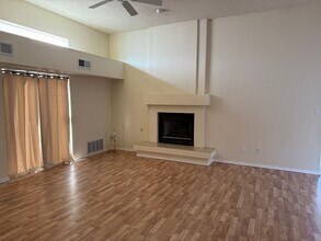 6912 El Cajon Ct NW in Albuquerque, NM - Building Photo - Building Photo