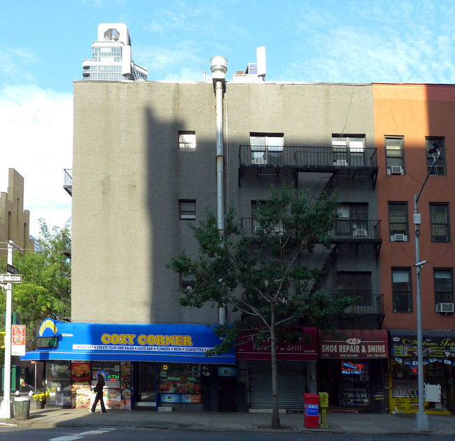 255-257 E 61st St in New York, NY - Foto de edificio - Building Photo