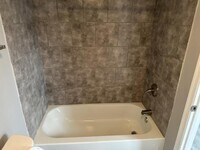 825 N Port St photo'