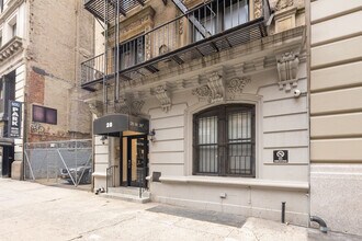 28 W 26th St in New York, NY - Building Photo - Building Photo