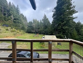 205 Ridge Rd in Arcata, CA - Building Photo - Building Photo