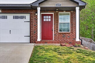 1237 Ridge Meadow Dr in Clarksville, TN - Building Photo - Building Photo